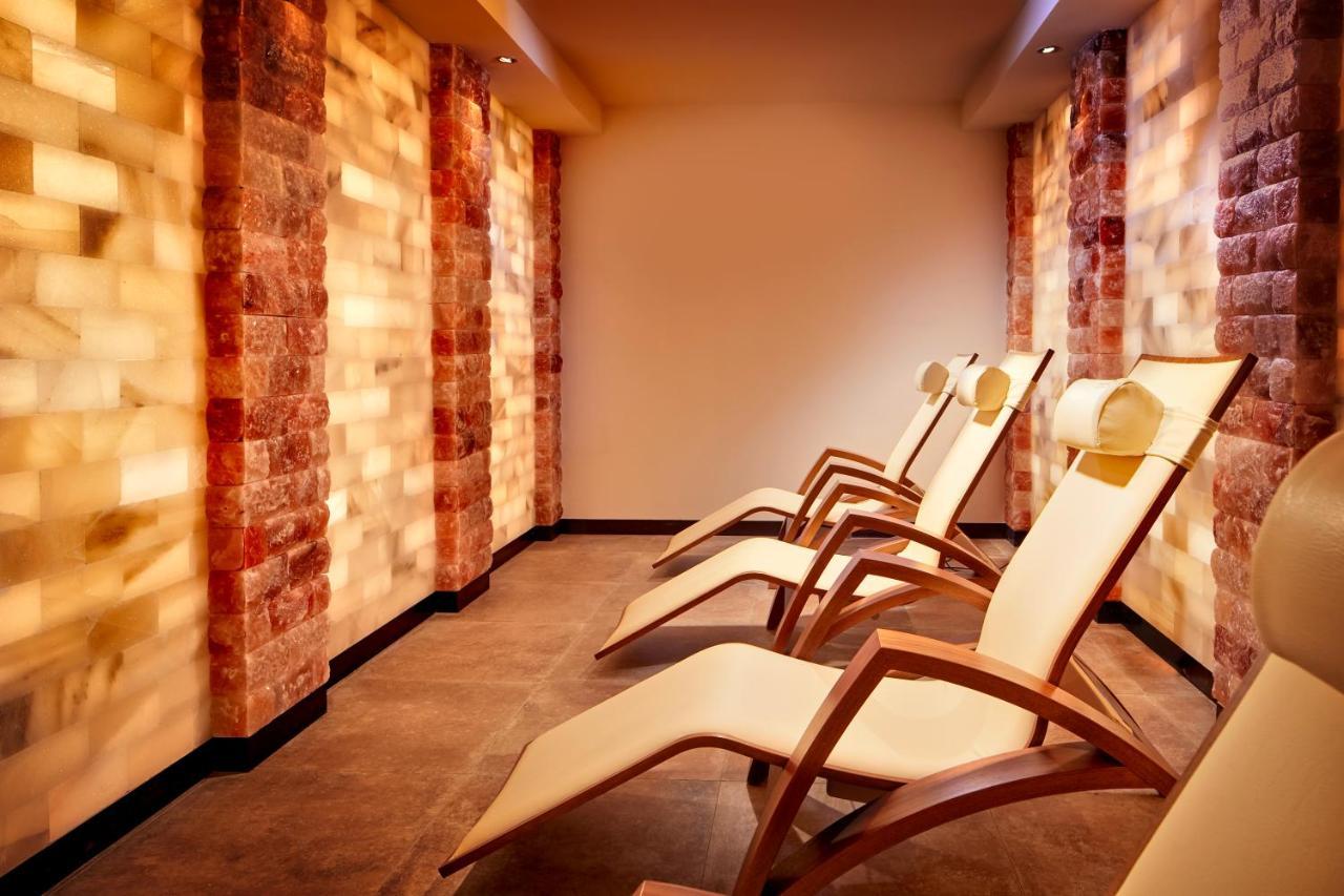 Kaiserhof Superior Hotel 5*